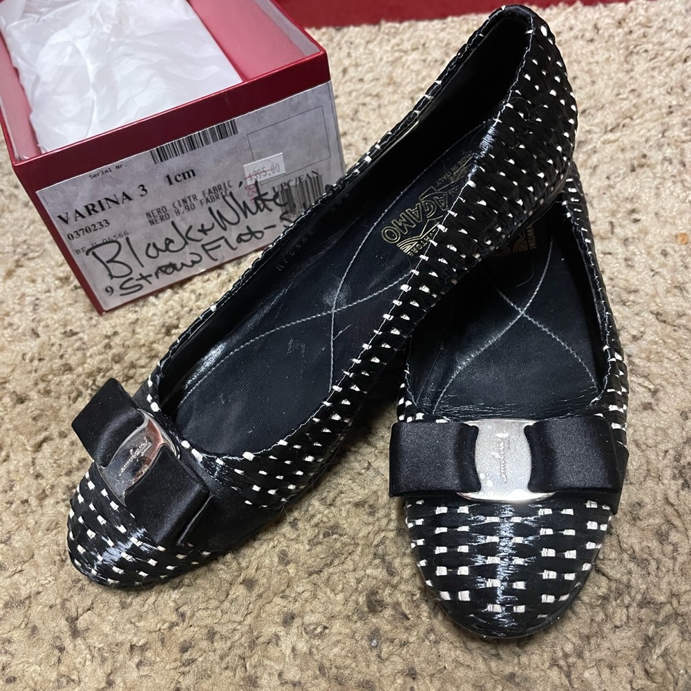Ferragamo Varina 3, RARE Black and White Straw Flat, size 9AA